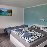 Tilka's House דירה